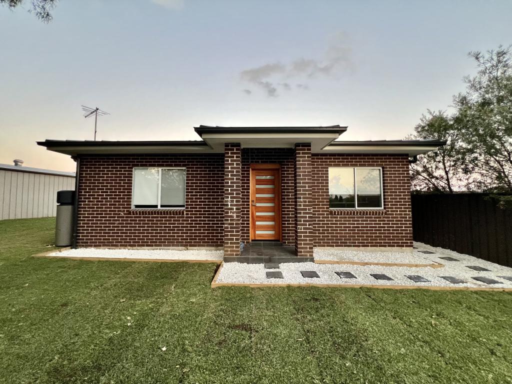 3a Claypole St, Ambarvale, NSW 2560