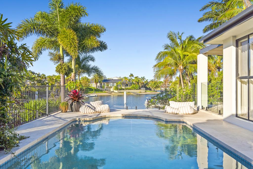 13 Balmoral Ave, Bundall, QLD 4217