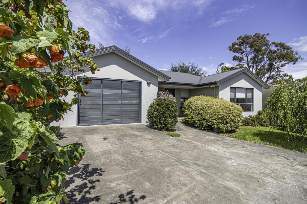 7 Pear Tree Cl, Huonville, TAS 7109