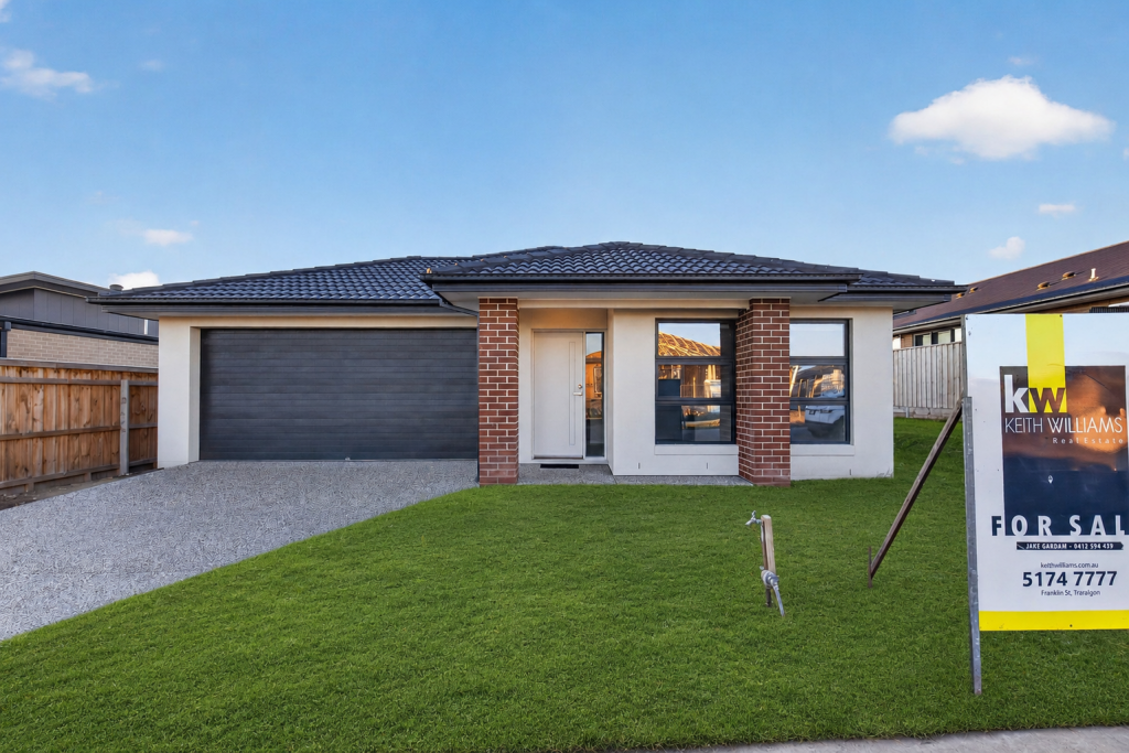 13 Jack Brawn Ave, Churchill, VIC 3842