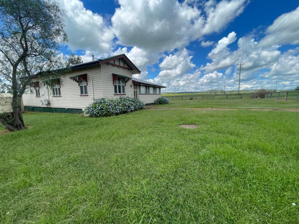 4452 Gore Hwy, Yarranlea, QLD 4356