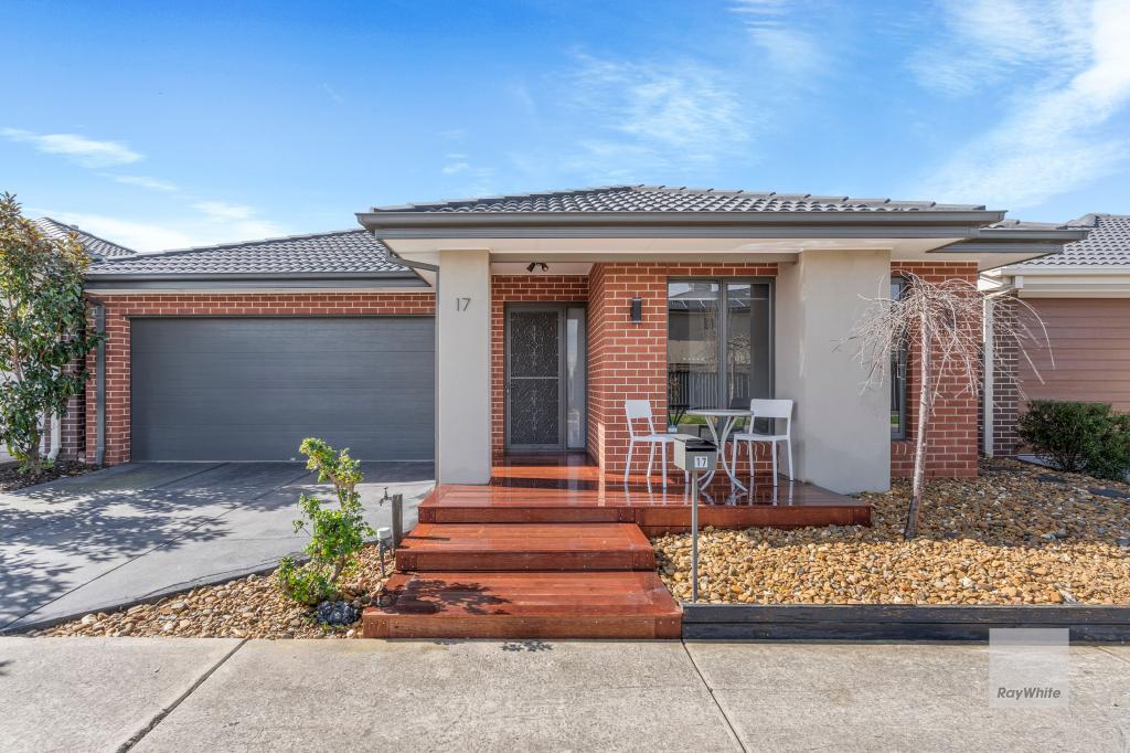 17 JETSTREAM DR, MERNDA, VIC 3754