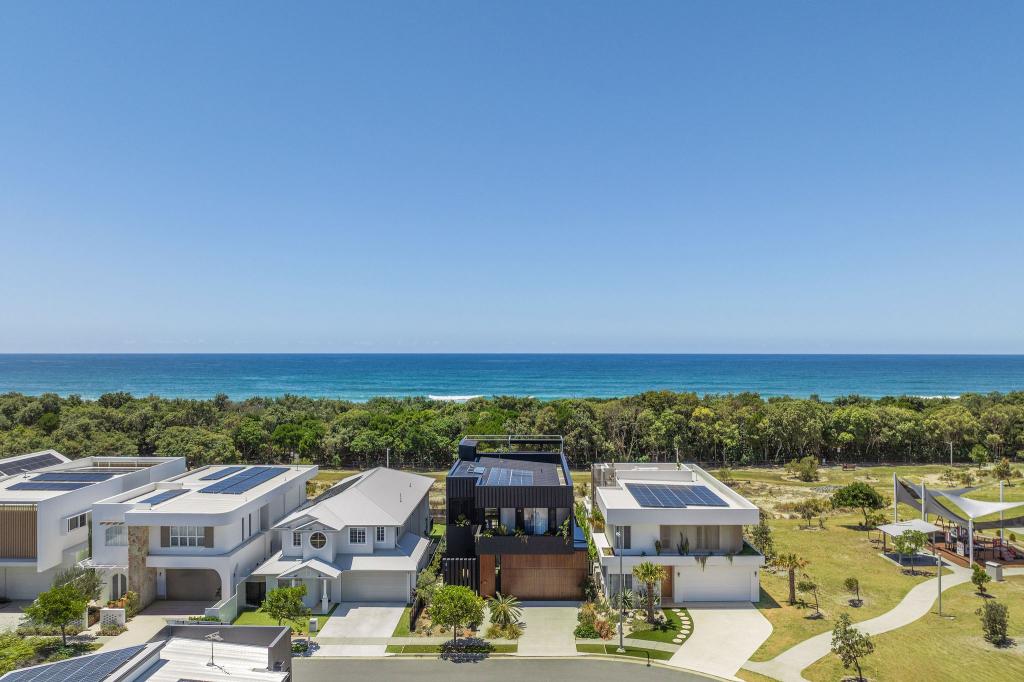 39 Black Wattle Cct, Casuarina, NSW 2487
