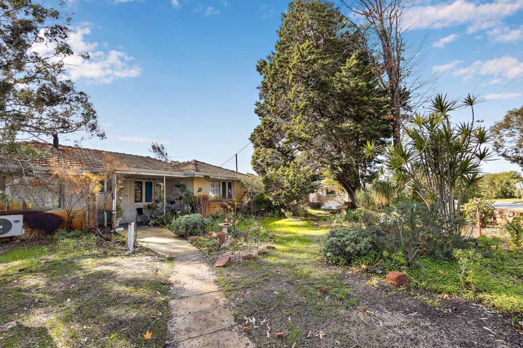 293 Morley Dr E, Lockridge, WA 6054