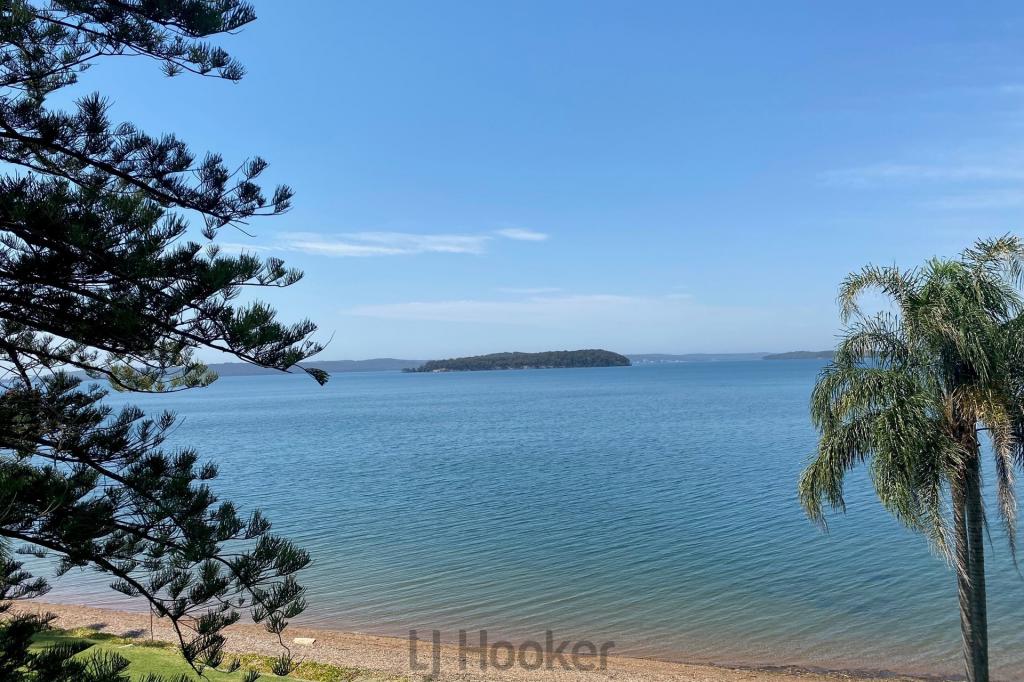 72 Beach Rd, Wangi Wangi, NSW 2267
