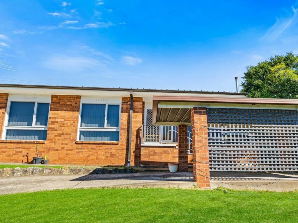 16 Fern Ave, Bradbury, NSW 2560