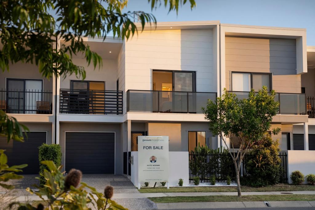 6 Rottnest Cres, Banya, QLD 4551