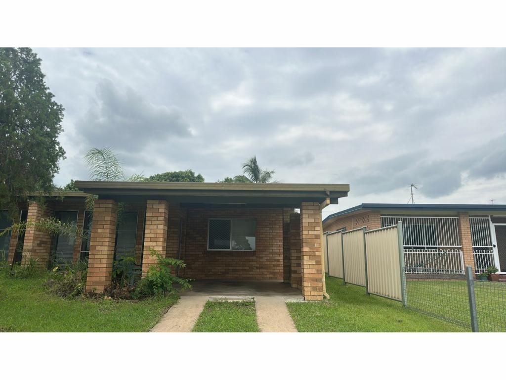 2/18 Standish St, Norman Gardens, QLD 4701