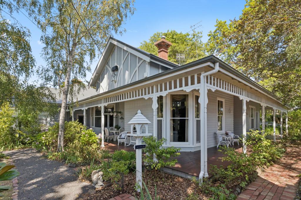 33 Parrott St, Cobden, VIC 3266