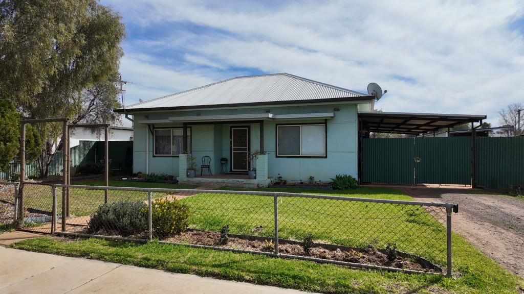 12 Stipa St, Goolgowi, NSW 2652