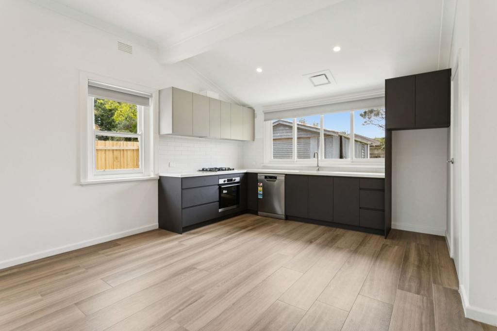 84 Warranilla Ave, Rosebud, VIC 3939