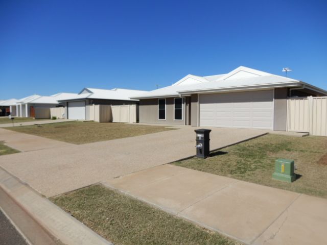 6 Easton St, Emerald, QLD 4720