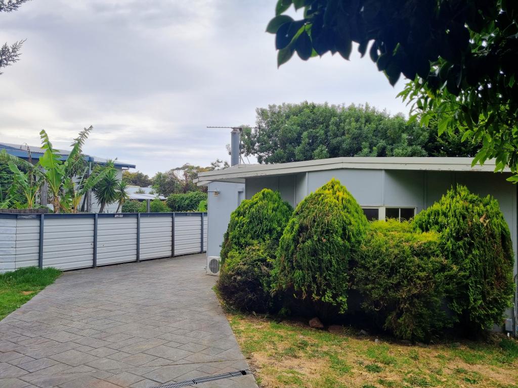 21 Scenic Rd, Cape Paterson, VIC 3995