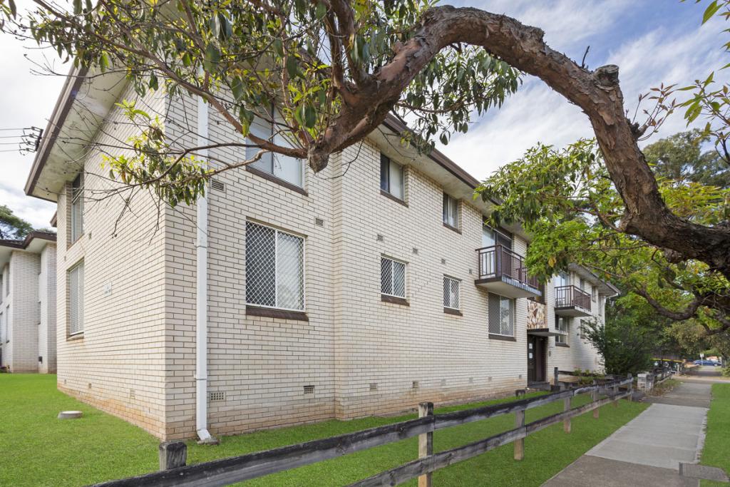 1/32 Paton St, Merrylands West, NSW 2160