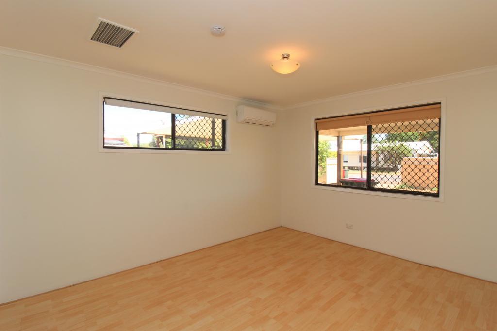 4 Morotai St, Soldiers Hill, QLD 4825