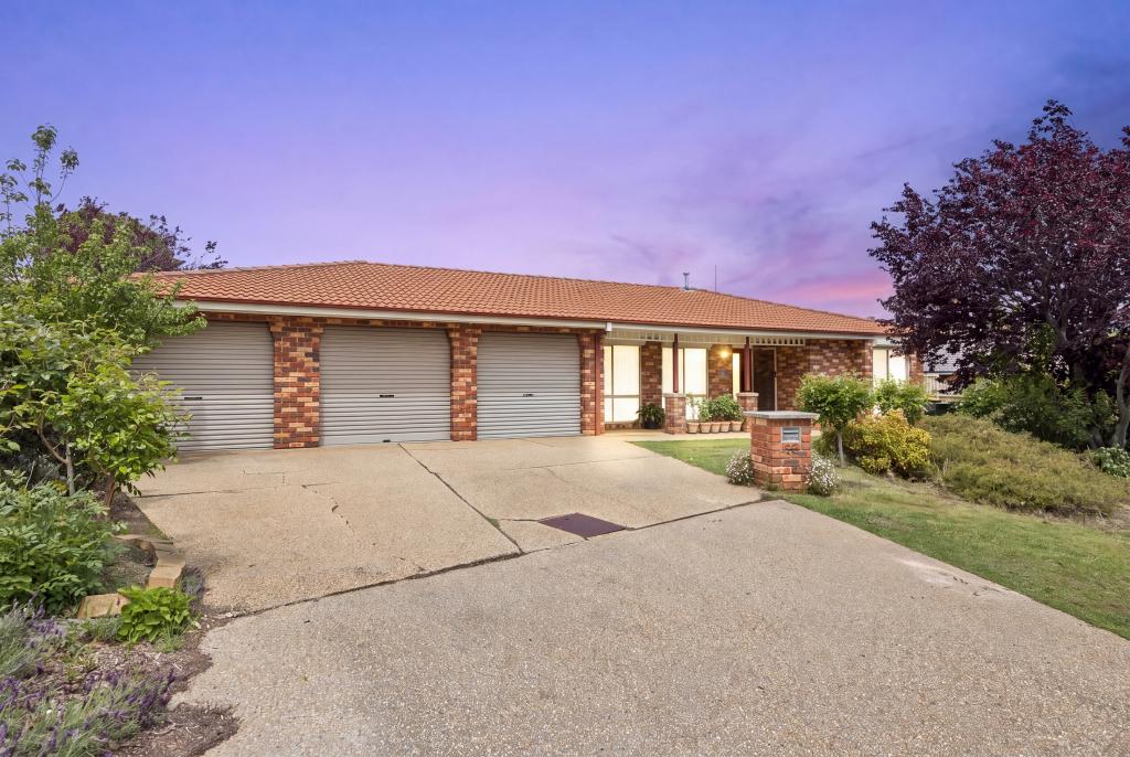 55 Tiptree Cres, Palmerston, ACT 2913