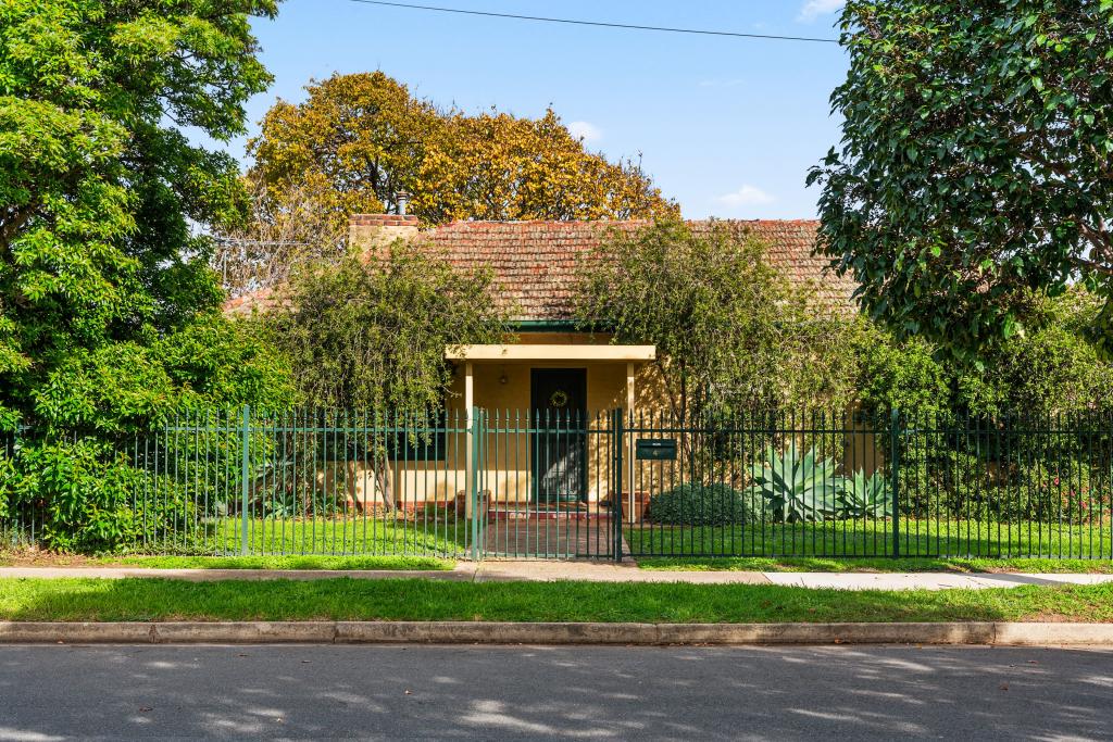 4 Fiscom St, Marion, SA 5043