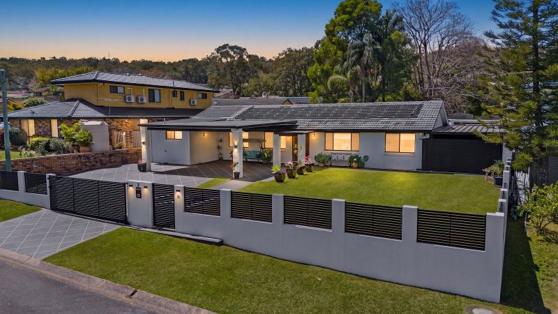 3 Hibbertia Ct, Springwood, QLD 4127