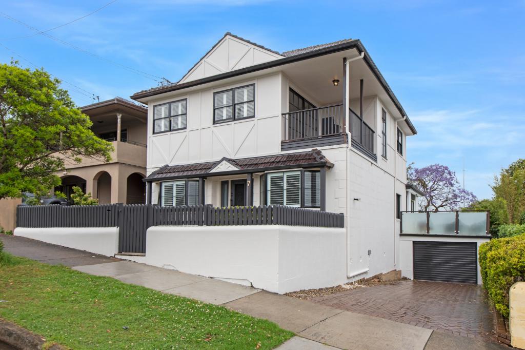 7 Byrne Ave, Russell Lea, NSW 2046