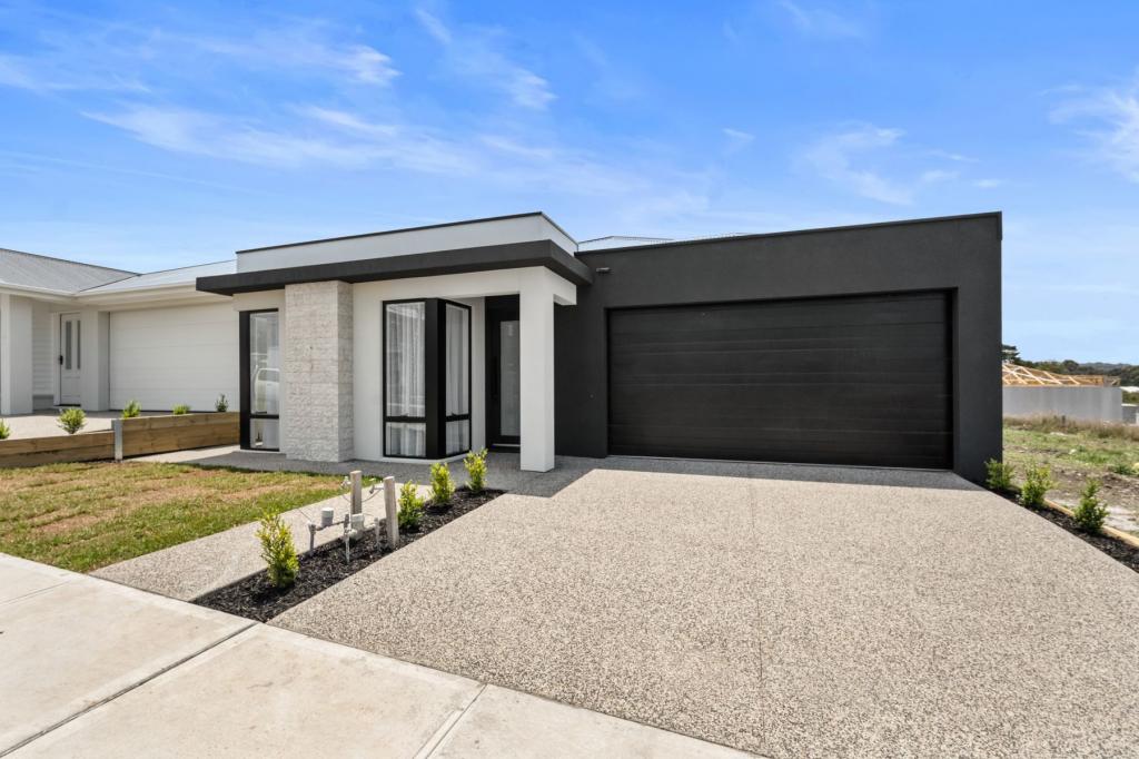 6 Rysa Rd, Greenvale, VIC 3059