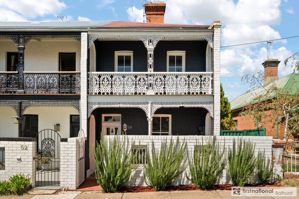 54 Seymour St, Bathurst, NSW 2795