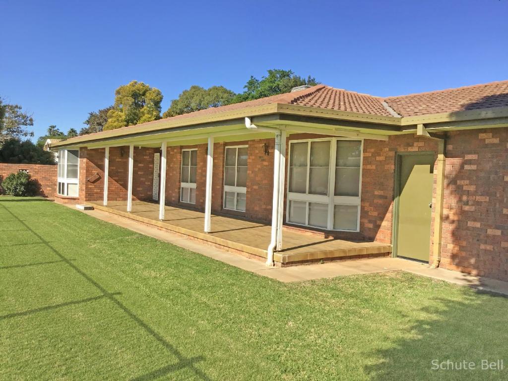 130 Minore St, Narromine, NSW 2821