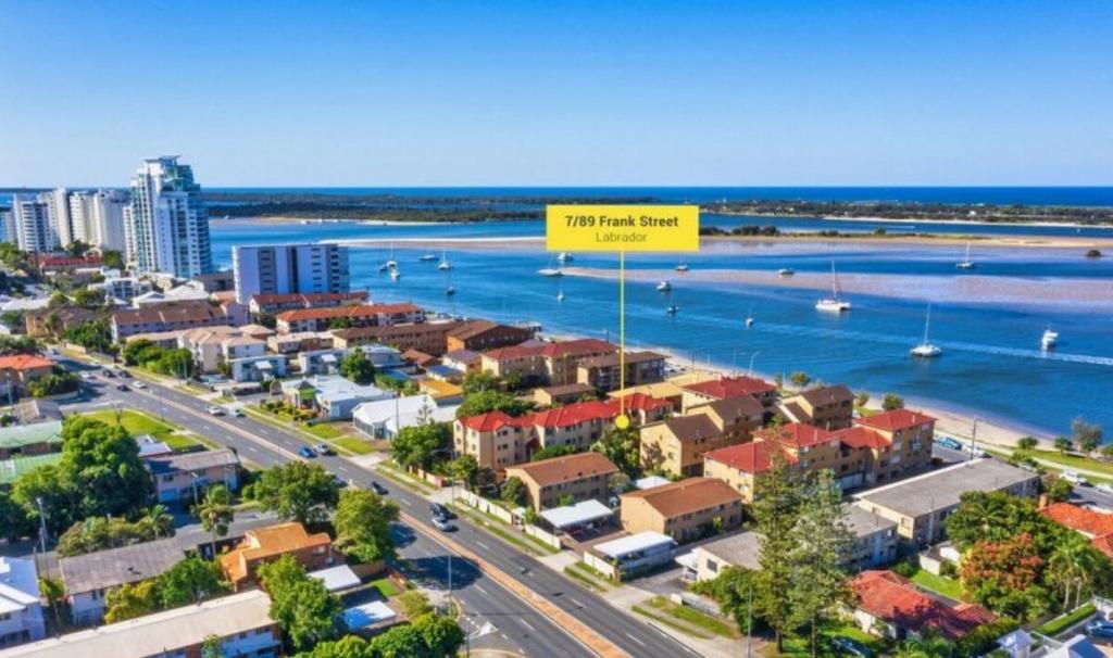 7/89 Frank St, Labrador, QLD 4215