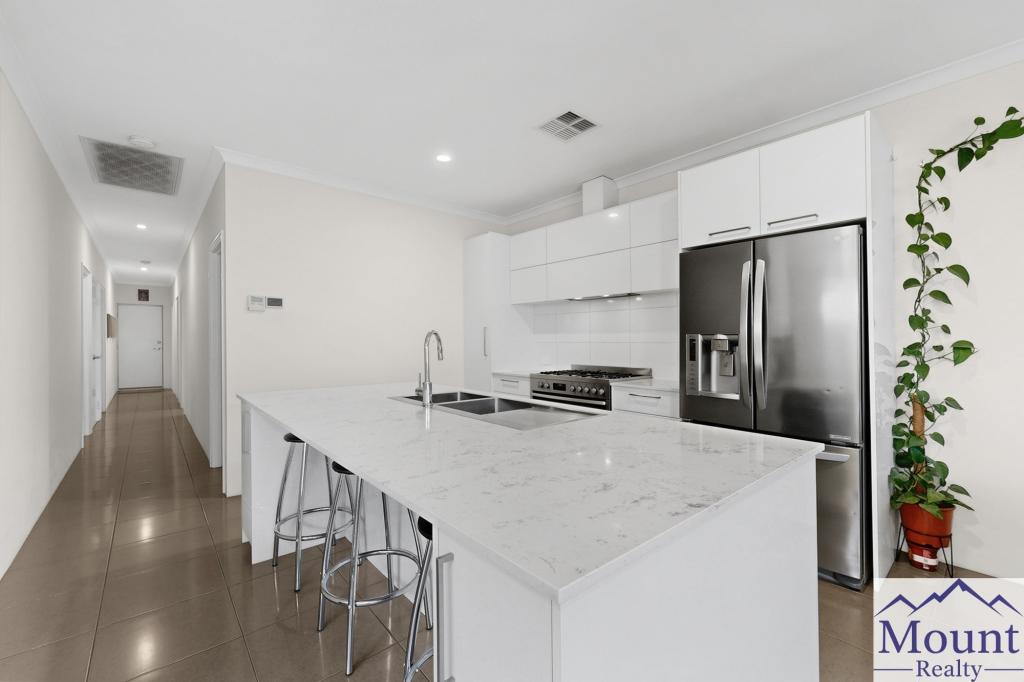 194 Mayfield Dr, Brabham, WA 6055