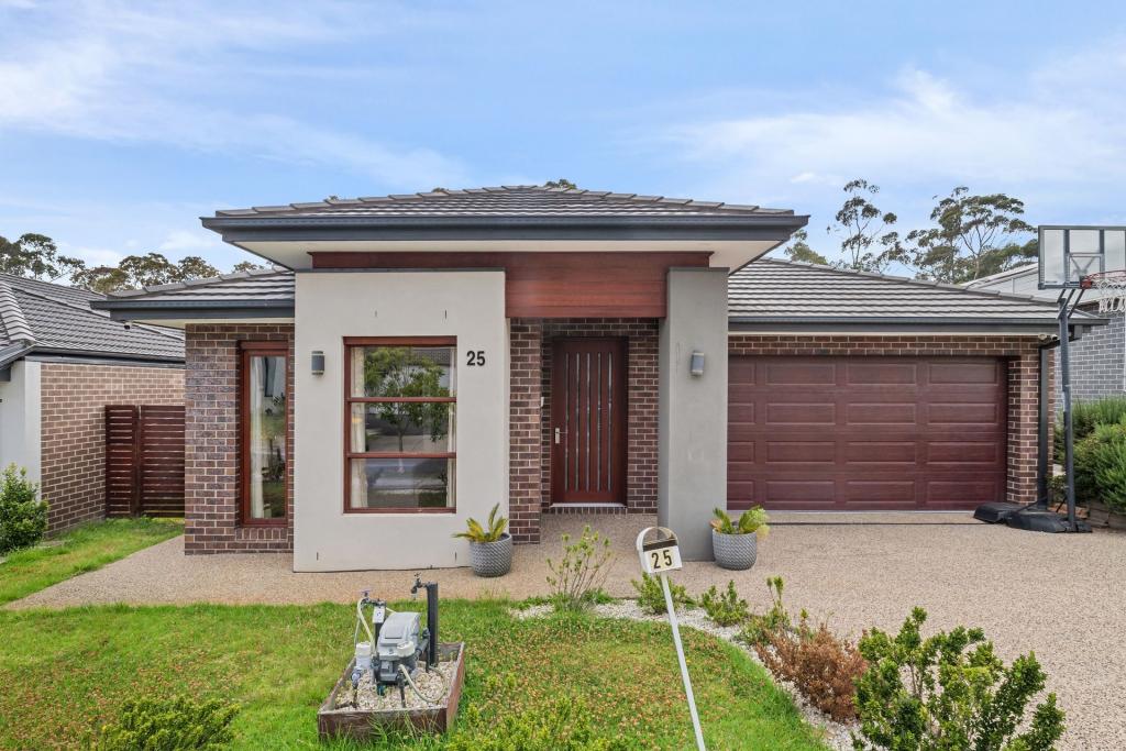 25 Camden Dr, Chirnside Park, VIC 3116