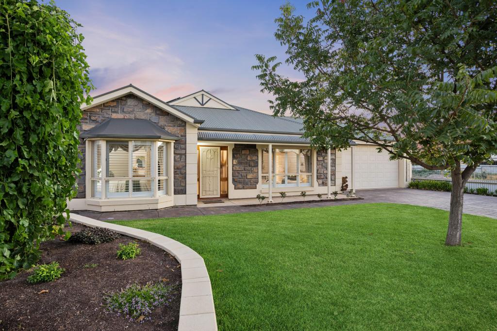 21 Raymond Ave, Seaton, SA 5023