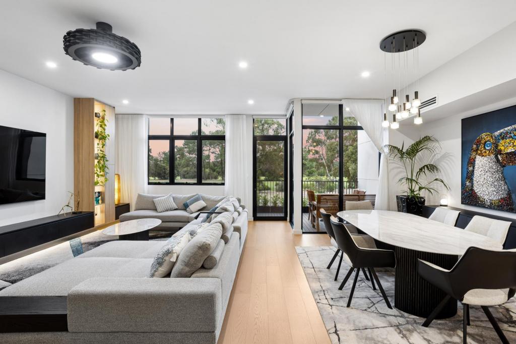 25 Norman Rd, West Lakes, SA 5021