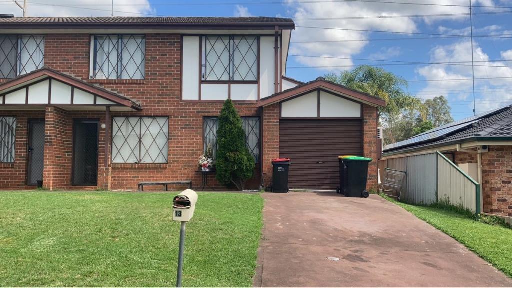 13b Yellow Gum Cl, Glenmore Park, NSW 2745