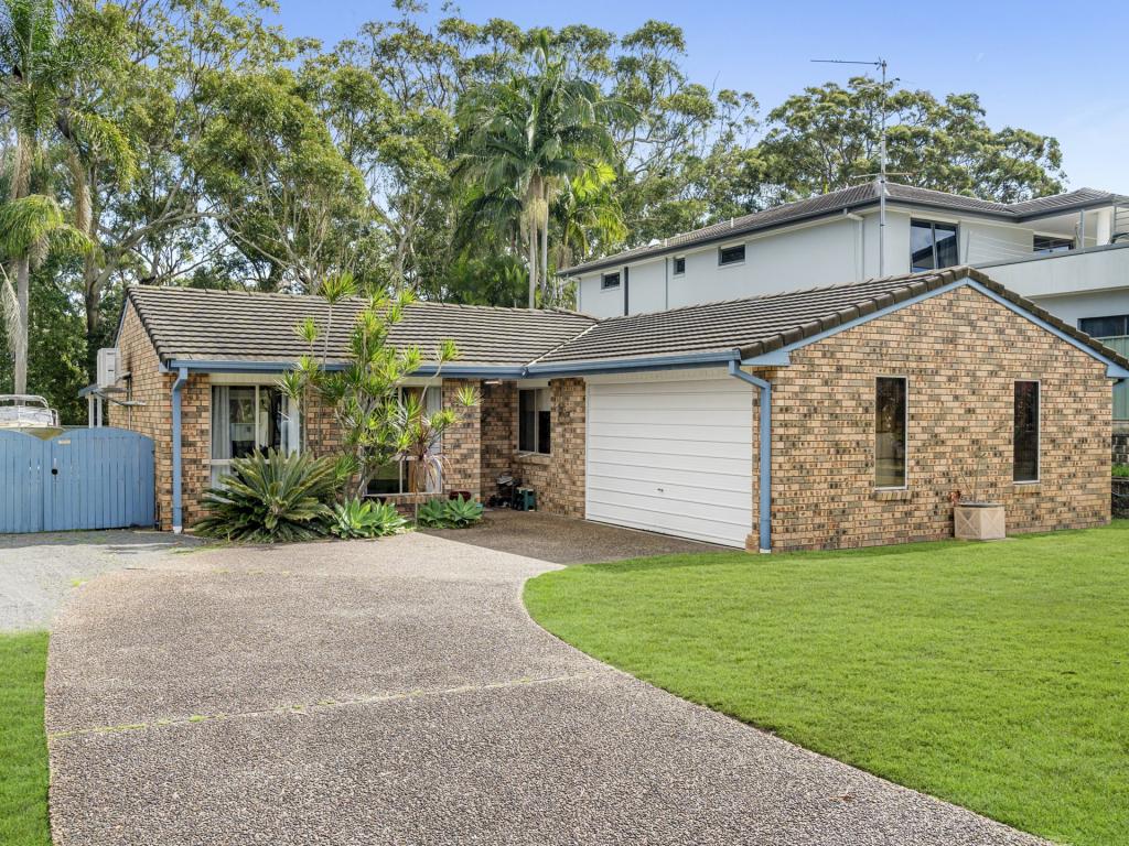 220 Sandy Point Rd, Salamander Bay, NSW 2317