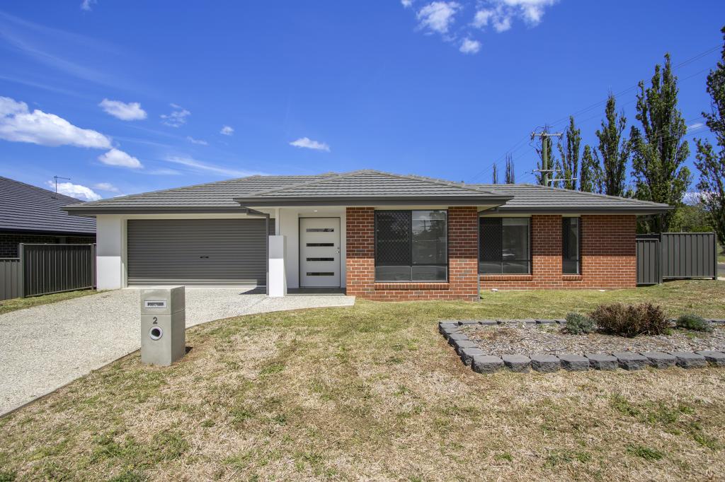 2 Greaves Cl, Armidale, NSW 2350