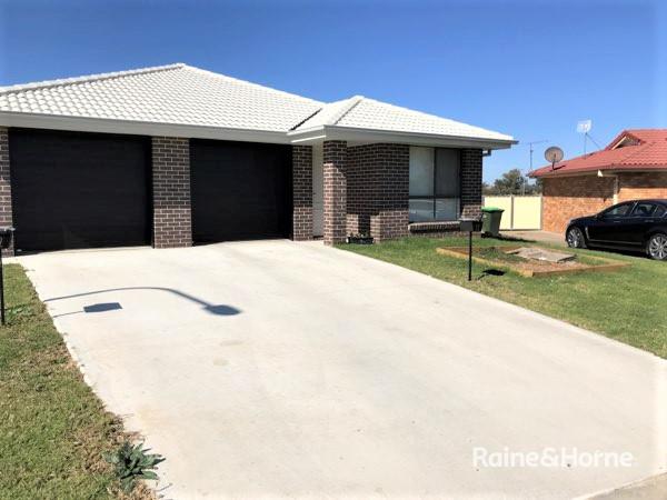 12a Lambert St, West Tamworth, NSW 2340