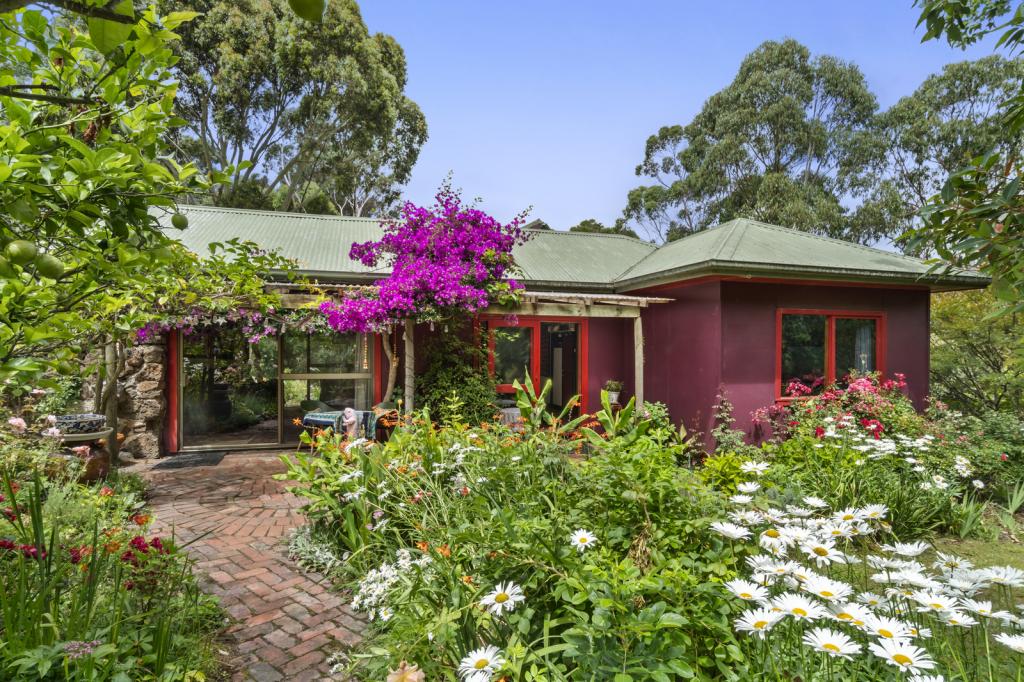 90 FRYS RD, GELLIBRAND, VIC 3239