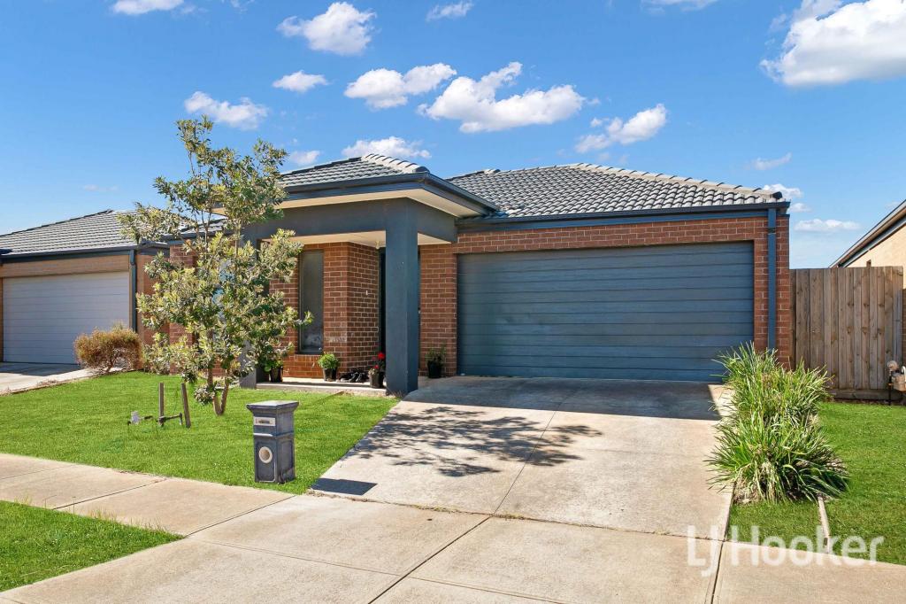 6 Bindley Cres, Weir Views, VIC 3338