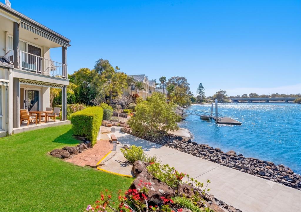 8/14 Wilpark Cres, Currumbin Waters, QLD 4223