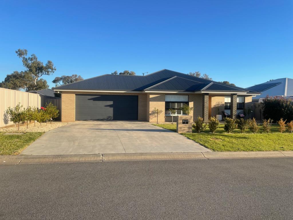 3 Yenda Ave, Gobbagombalin, NSW 2650