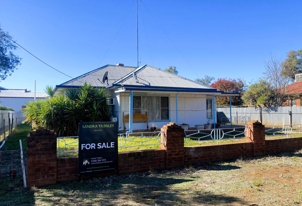 27 Gobondery St, Trundle, NSW 2875