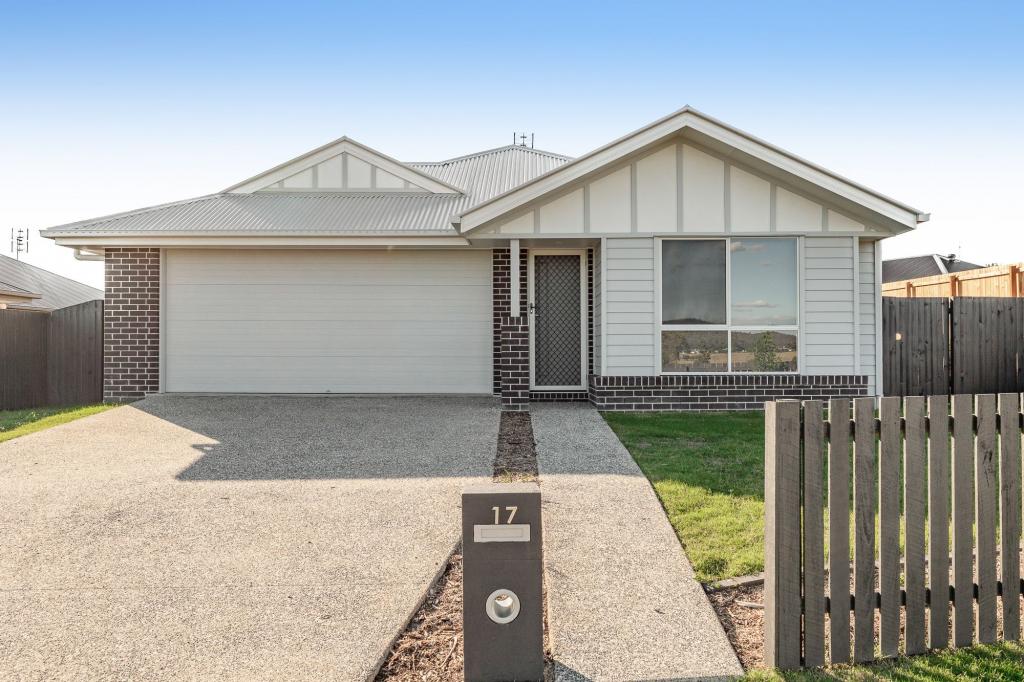 17 Brewster Rd, Glenvale, QLD 4350