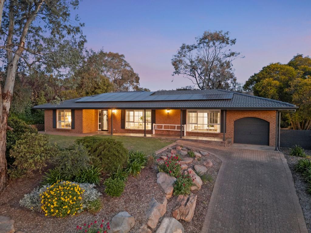 35 Seaview Dr, Happy Valley, SA 5159