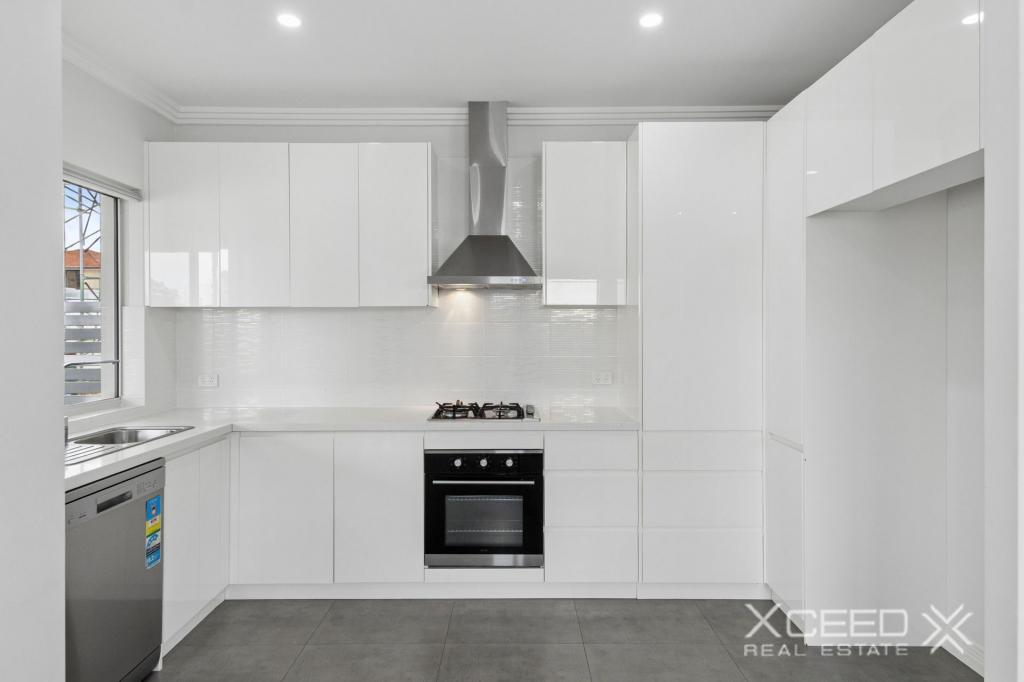 8c Hewton St, Morley, WA 6062