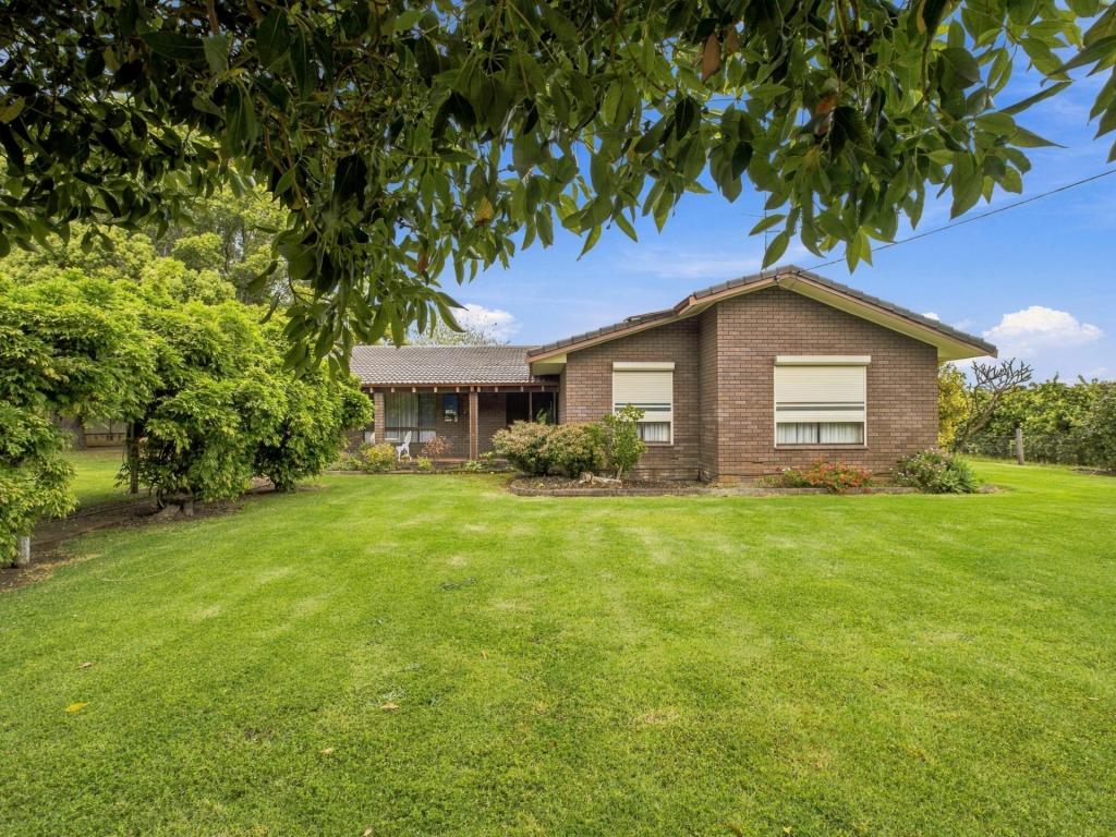 65 Third St, Harvey, WA 6220