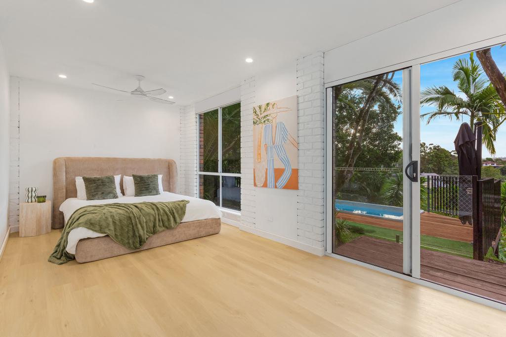 11 Rossmoyne Cl, Elanora, QLD 4221