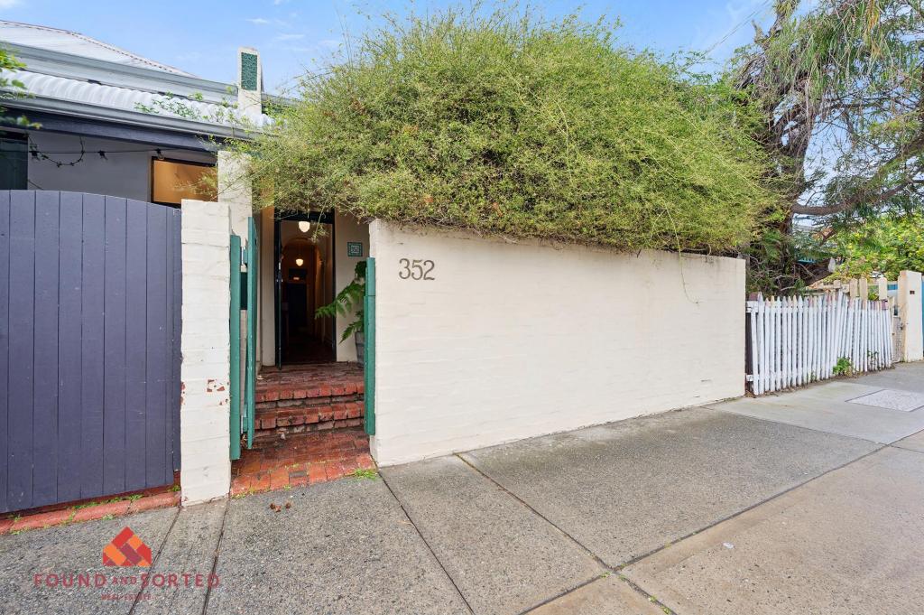 352 SOUTH TCE, SOUTH FREMANTLE, WA 6162