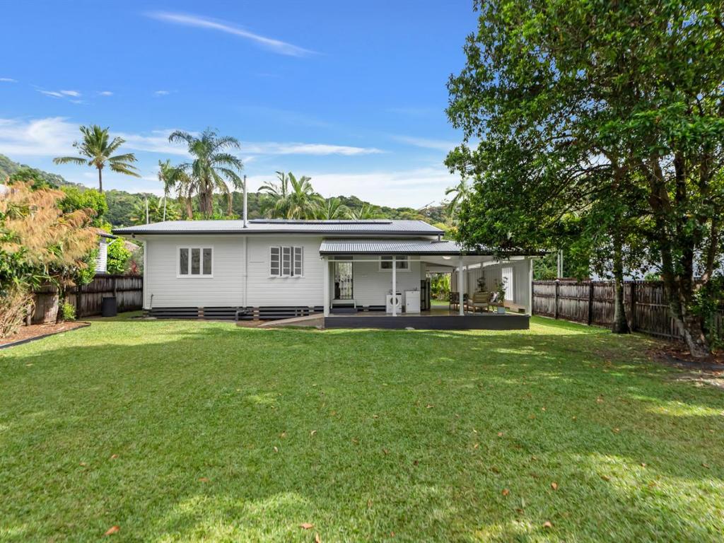 10 Keeble St, Stratford, QLD 4870