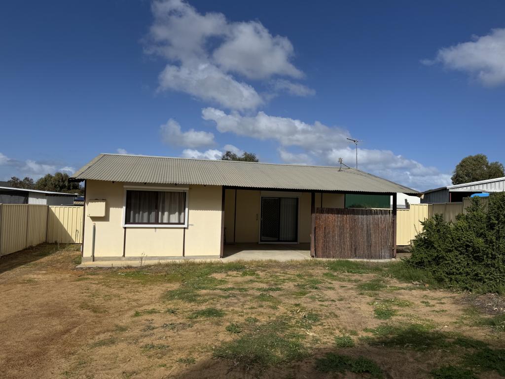 8 Starfire Cl, Kalbarri, WA 6536