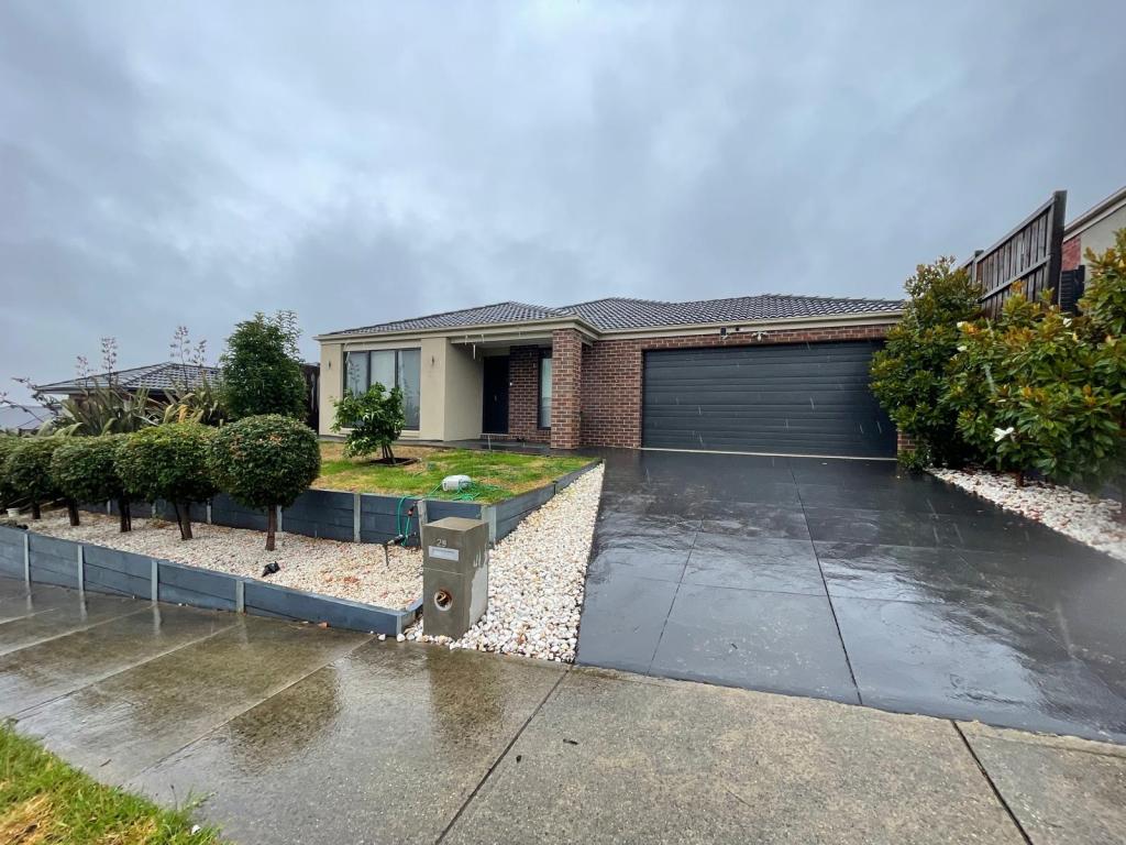 29 Summerhill Dr, Pakenham, VIC 3810