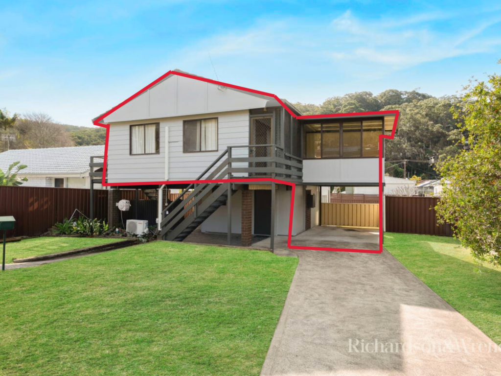 27 BLUE WATERS PDE, TASCOTT, NSW 2250